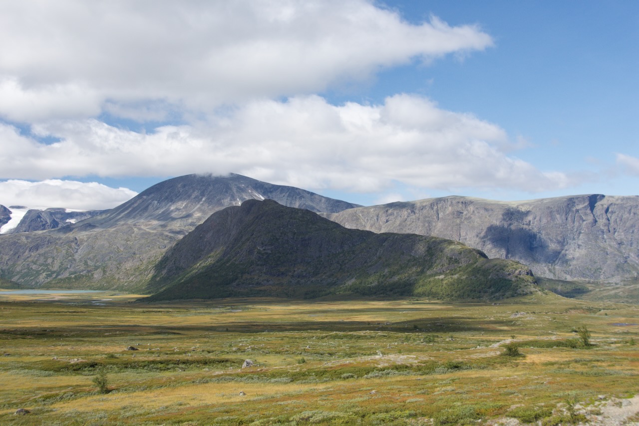 Knutshøe - The Dangerous Alternative to Besseggen